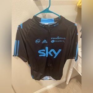 Cycling jersey top